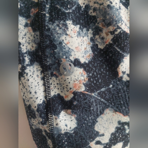 Lululemon Speed It Up Tight In Spring Bloom Floral Multi Sz 12 Like New Leggings - Picture 6 of 6
